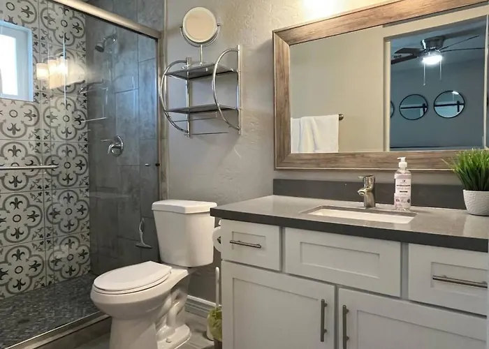 Dom wakacyjny Modern 3br,2ba With Game Hallway - Pets Welcome Phoenix